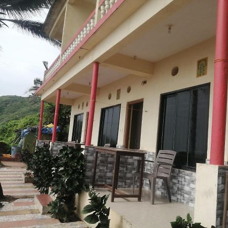 Shree Sai Cottage Sea View Арамболь Экстерьер фото