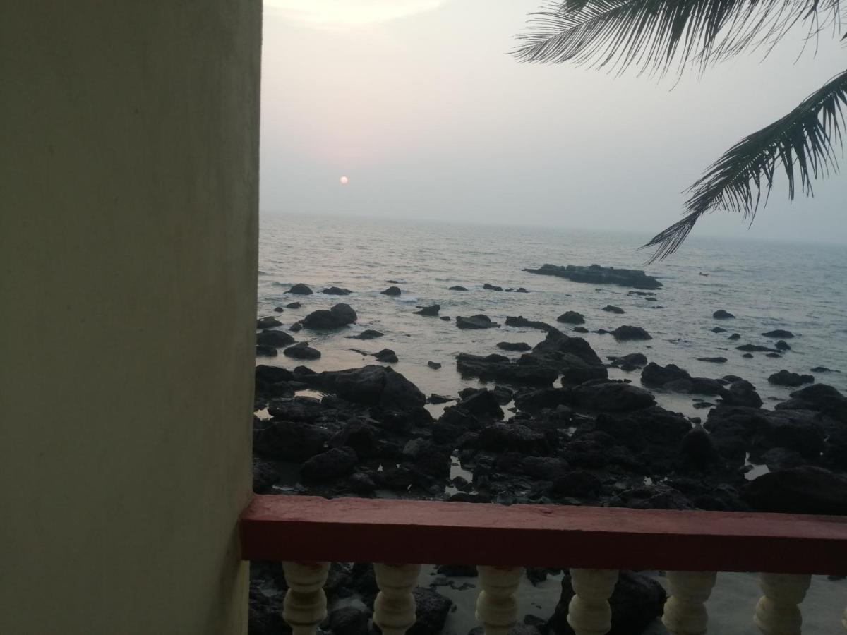 Shree Sai Cottage Sea View Арамболь Экстерьер фото